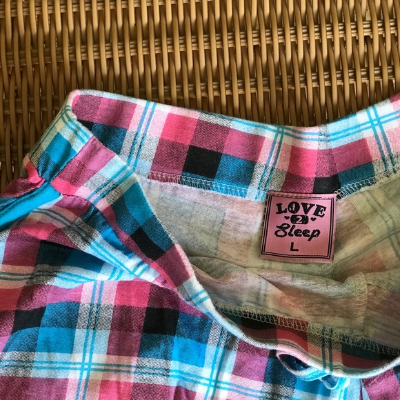 LOVE 2 SLEEP 💤 checkered pj shorts - Picture 2 of 4